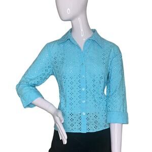 Jones Wear Studio Petite Eyelet Button Down 3/4 Sleeve Size PM Baby Blue